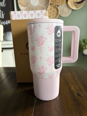 Hydrojug Traveler (20oz) in BOUQUET! New! Limited Edition!